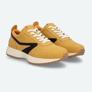 Dolce Vita  Bossy Mustard Sneakers size 7